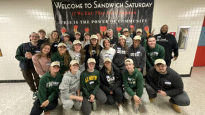 Le Moyne students at We Rise Above the Streets