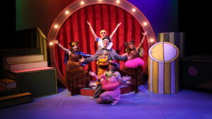 Elephant & Piggie's We are in a Play